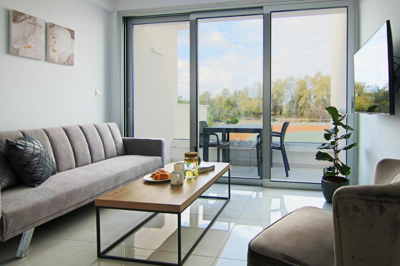 Phaedrus Living - Seaside Executive Flat Harbour 202 Apartment Paphos Bagian luar foto